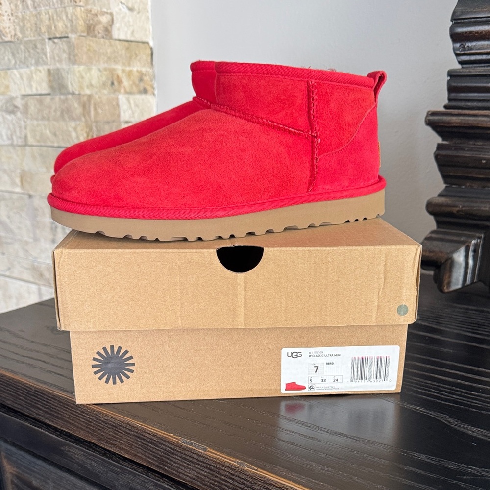 Brand New UGGS in Original Box. Classic Ultra Mini Red - Size 7